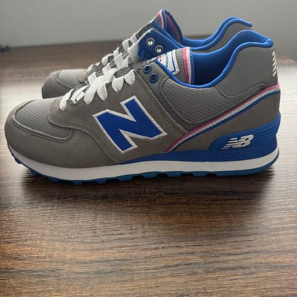 NIB New Balance 574 Suede Low Top Classic Sneakers in Gray/Blue/White - Picture 5 of 12